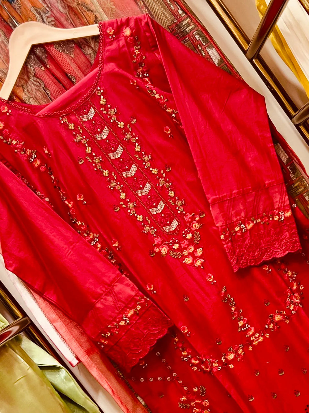 fe-ctn 112 3Pcs Embroidered Cotton suit - Fabric Emporium Official