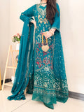 Luxury Emerald Green Embroidered Formal Gown with Dupatta – Festive Wedding Wear