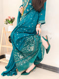 Luxury Emerald Green Embroidered Formal Gown with Dupatta – Festive Wedding Wear