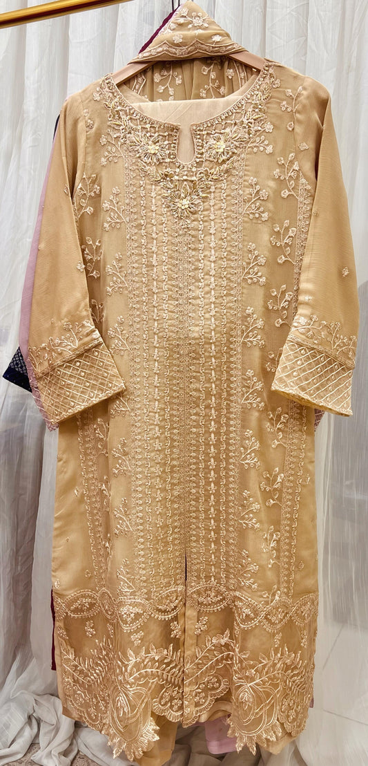 Ivory Majesty