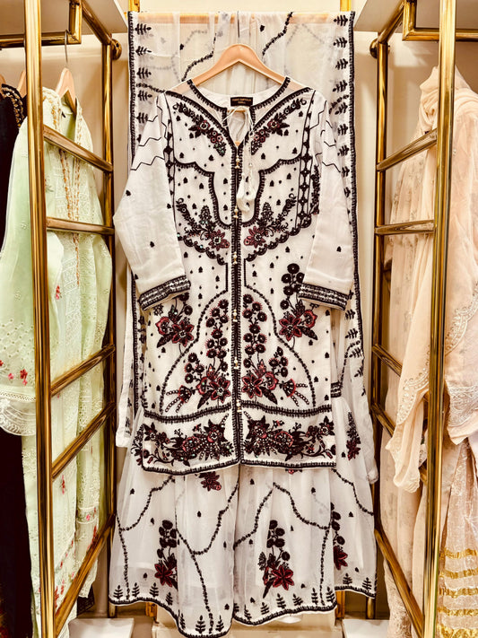 3Pcs Embroidered Chiffon Gharara - Fabric Emporium Official