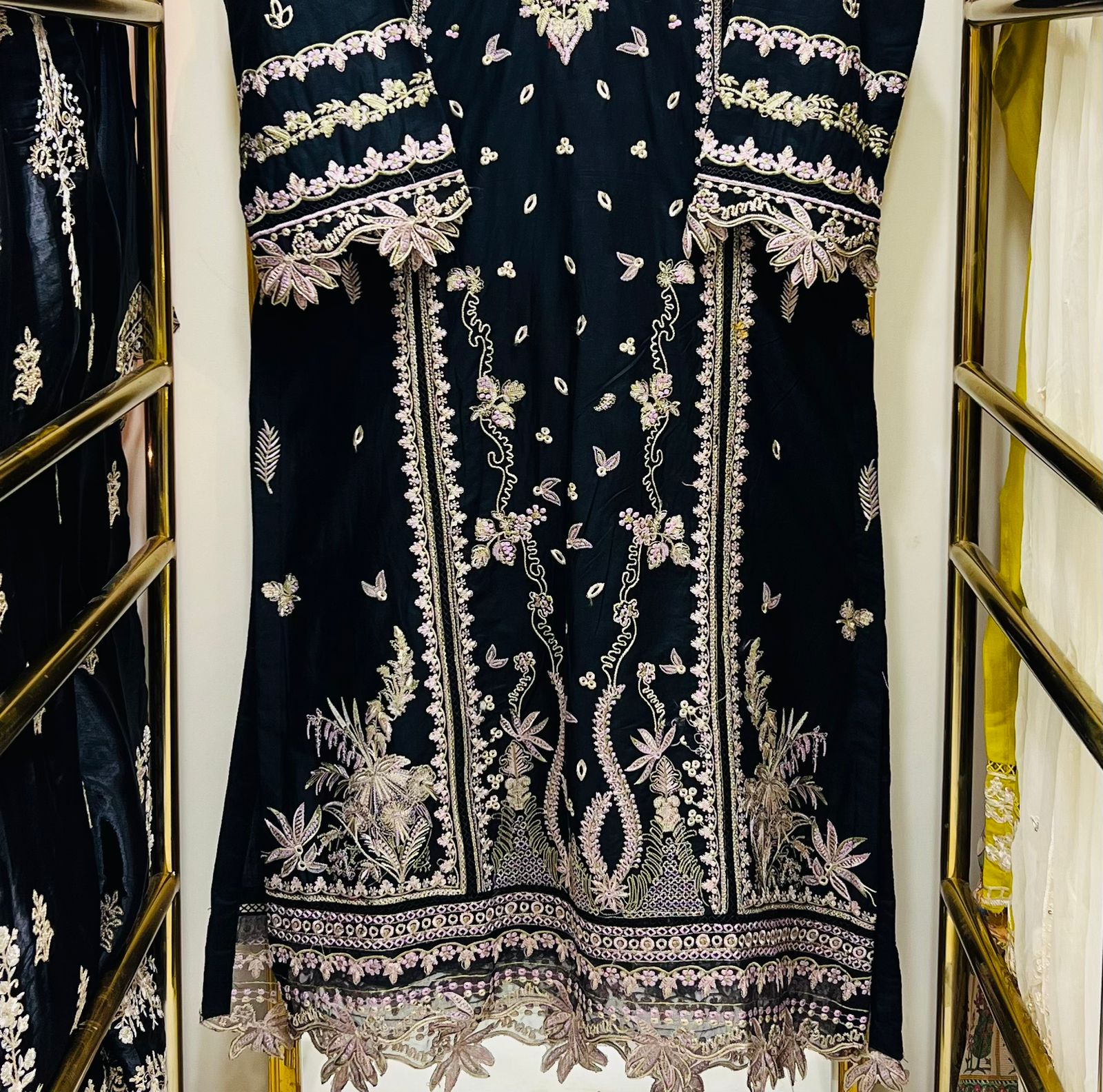Siyah Élite – Black Embroidered Cotton 3 Piece Suit with Chiffon Dupatta