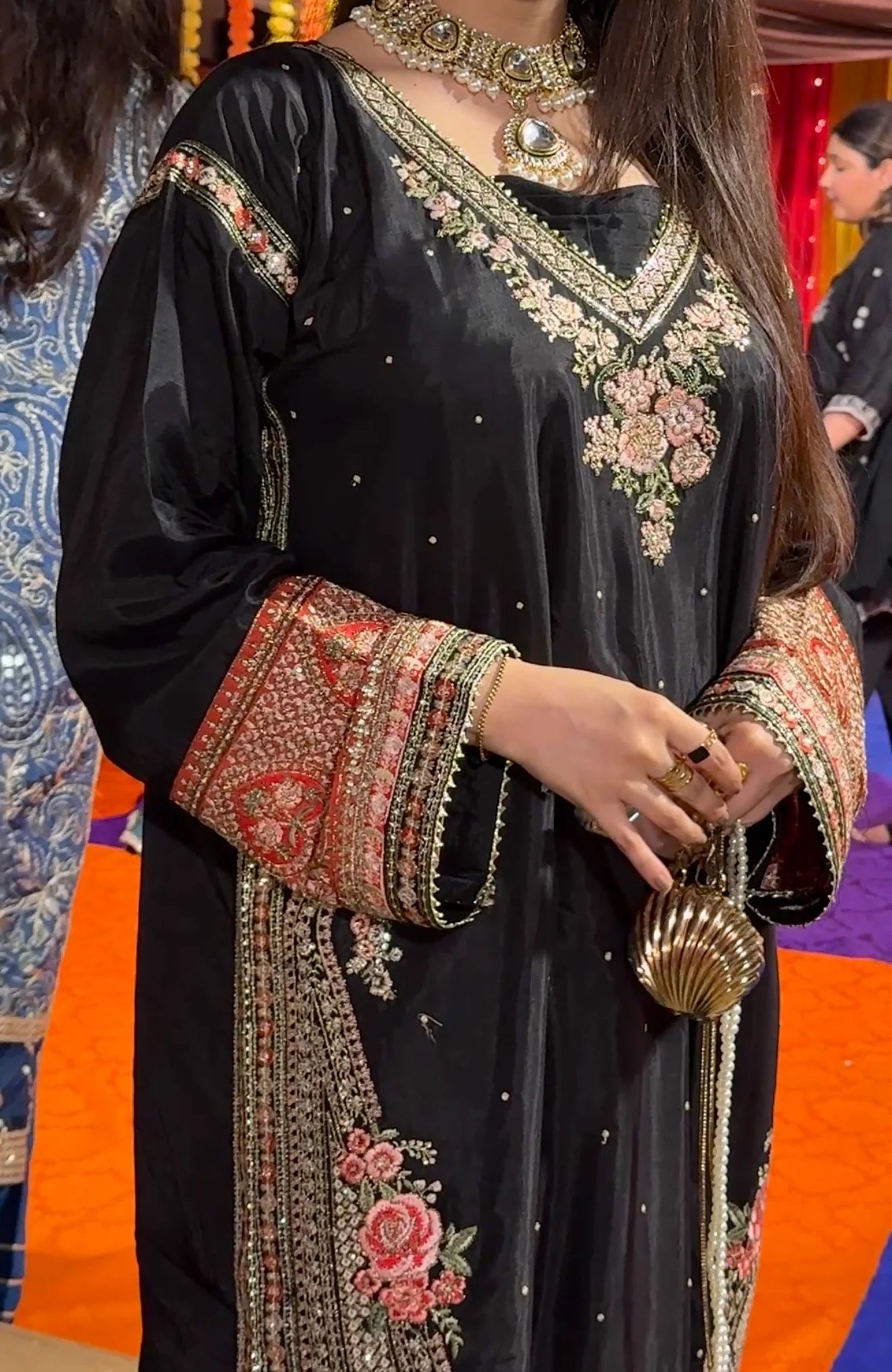 Noor Élite Draped Kaftan – Embroidered Luxury Eid Wear 2Pcs