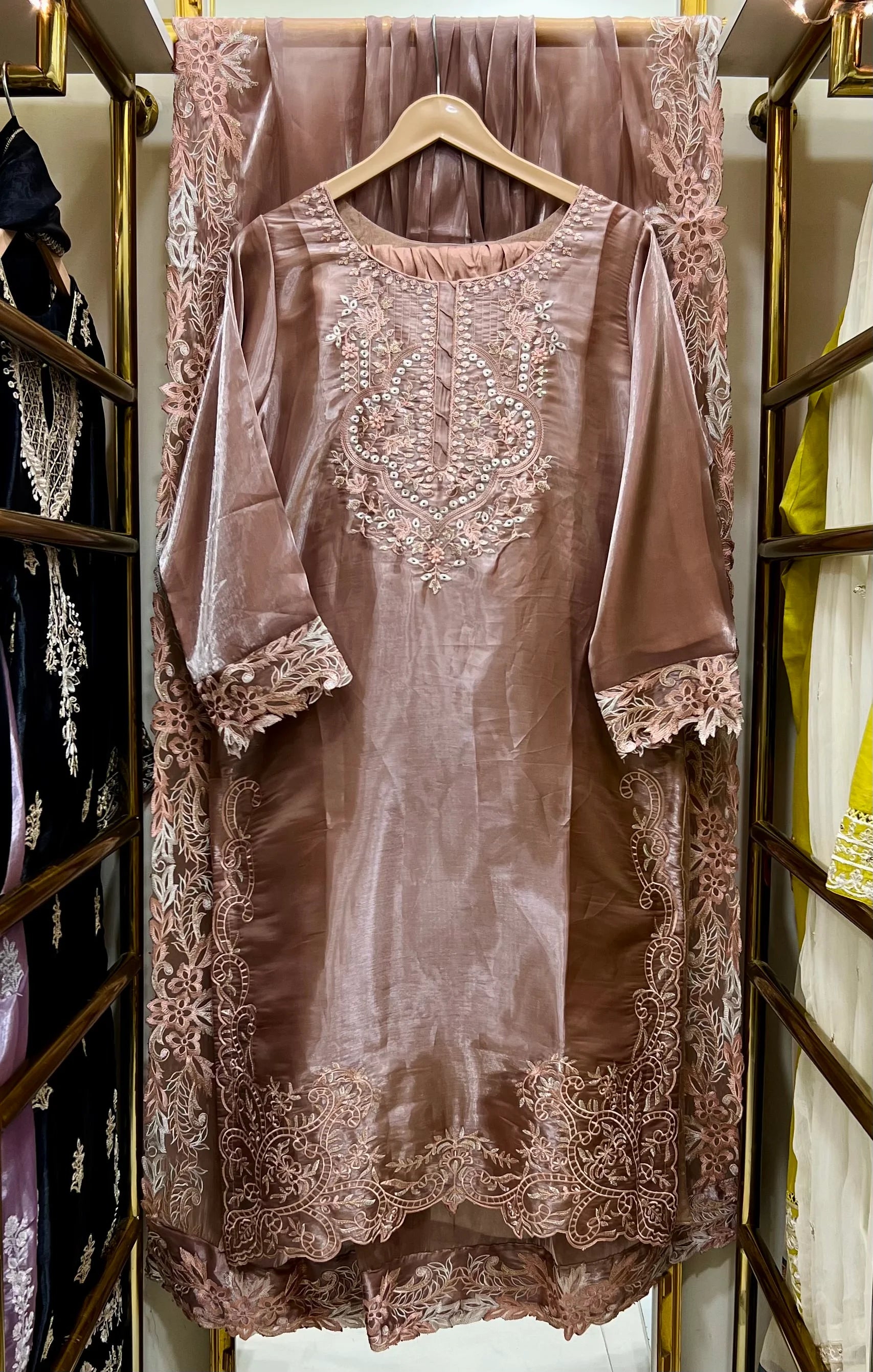 FENPS-15  Lava Siik Embroided 3pcs Suit