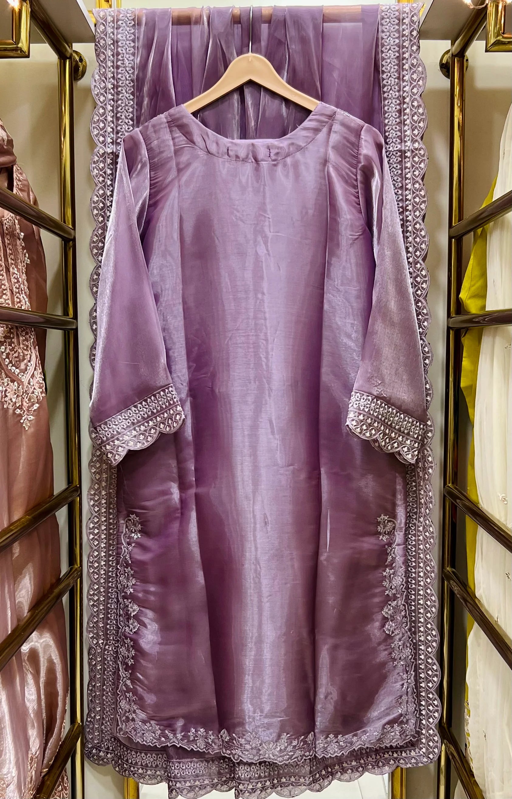 FENPS-12  Lava Siik Embroided 3pcs Suit