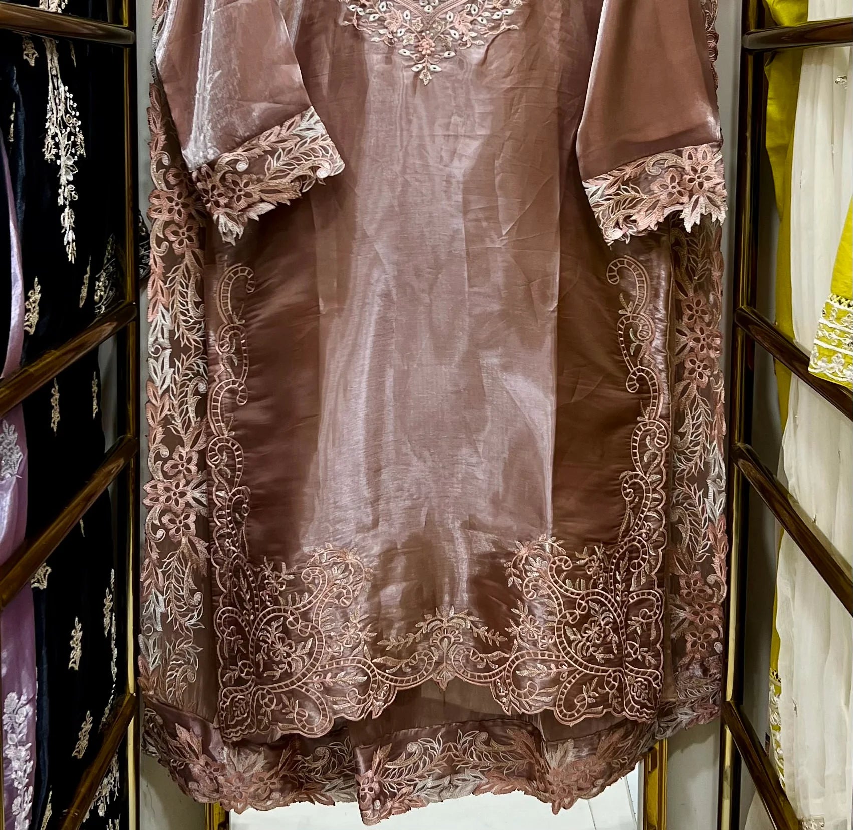 FENPS-15  Lava Siik Embroided 3pcs Suit