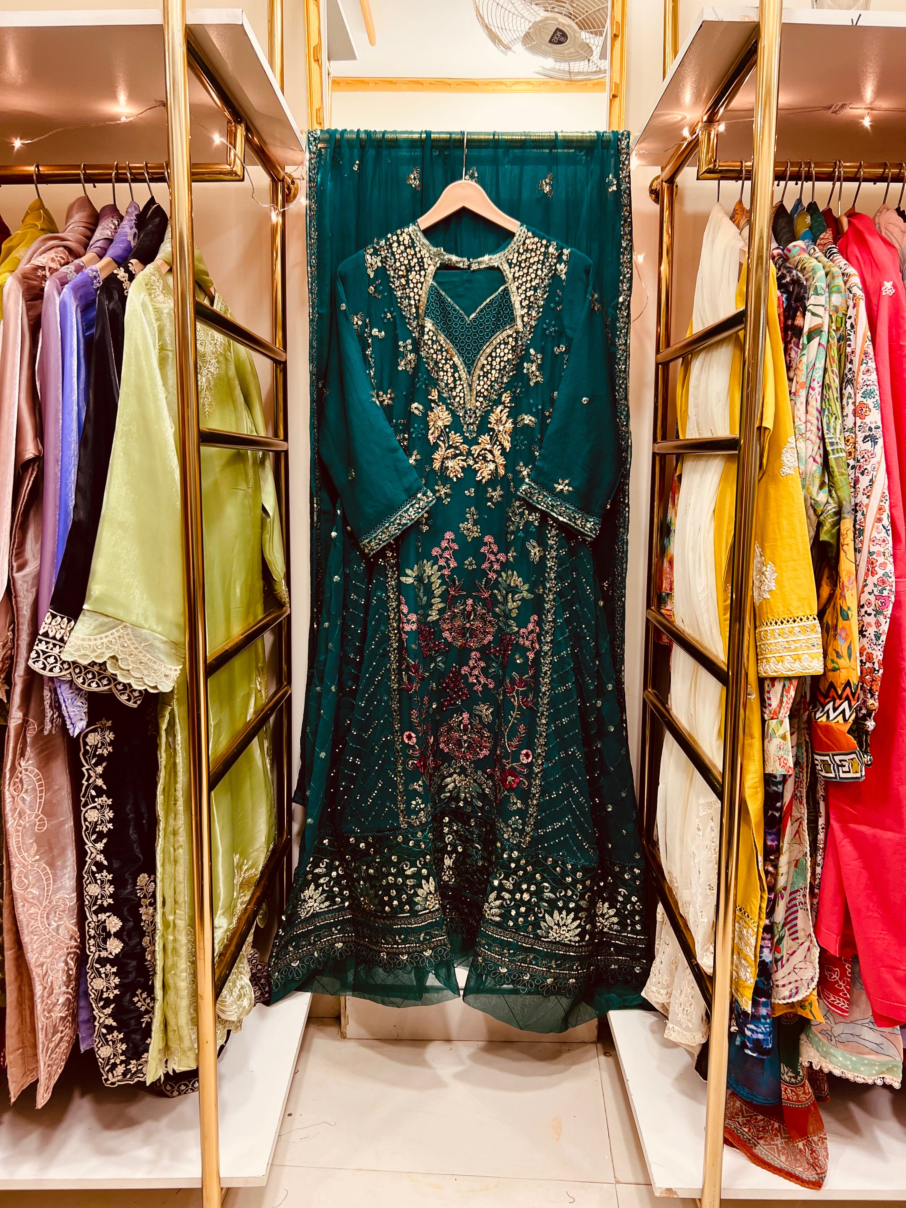 Luxury Emerald Green Embroidered Formal Gown with Dupatta – Festive Wedding Wear