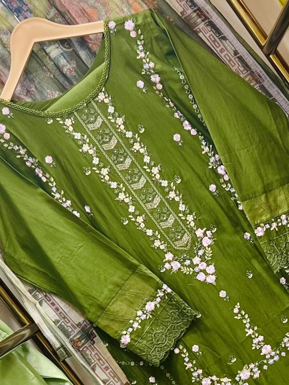 fe-ctn 112 3Pcs Embroidered Cotton suit - Fabric Emporium Official