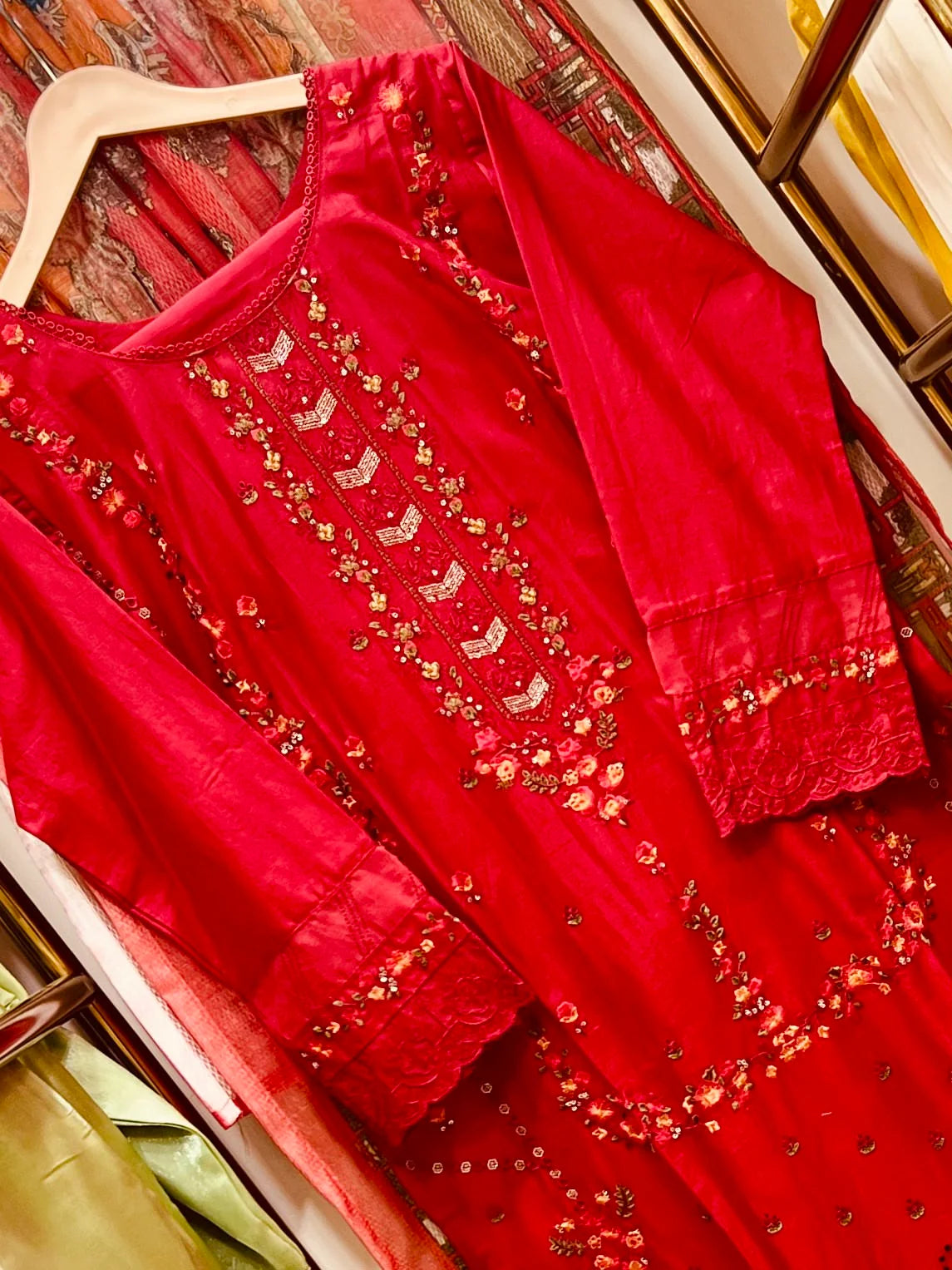fe-ctn 112 3Pcs Embroidered Cotton suit - Fabric Emporium Official