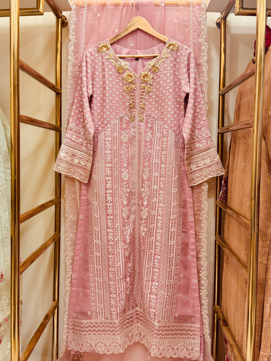 FE-1121  Dhagha Kari – Luxury Embroided & Handcrafted 3-Piece Suit