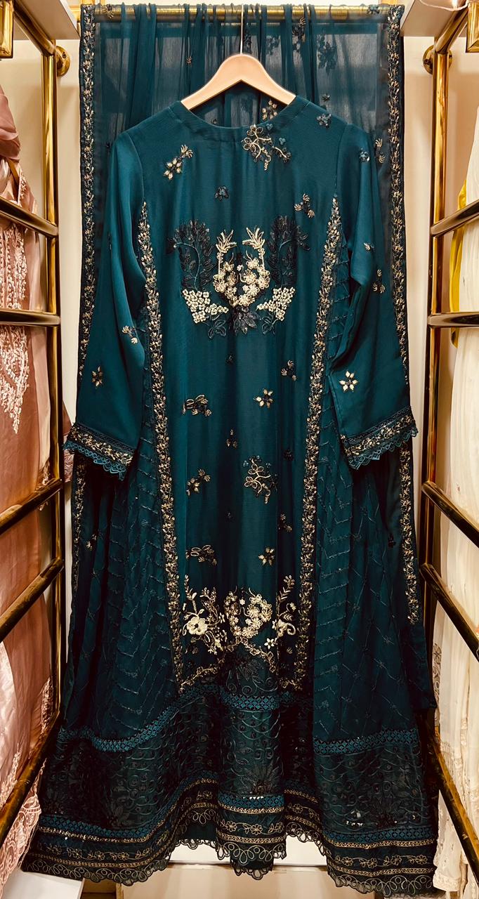 Imperial Peacock The Luxury Gown 3pcs