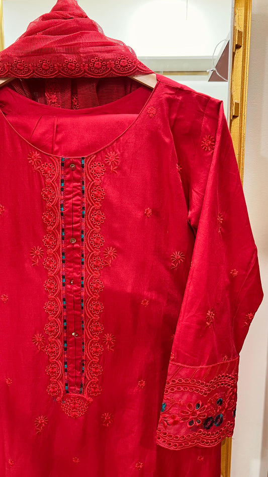 Elaya RED– Embroidered Cotton 3-Piece Suit with Chiffon Dupatta