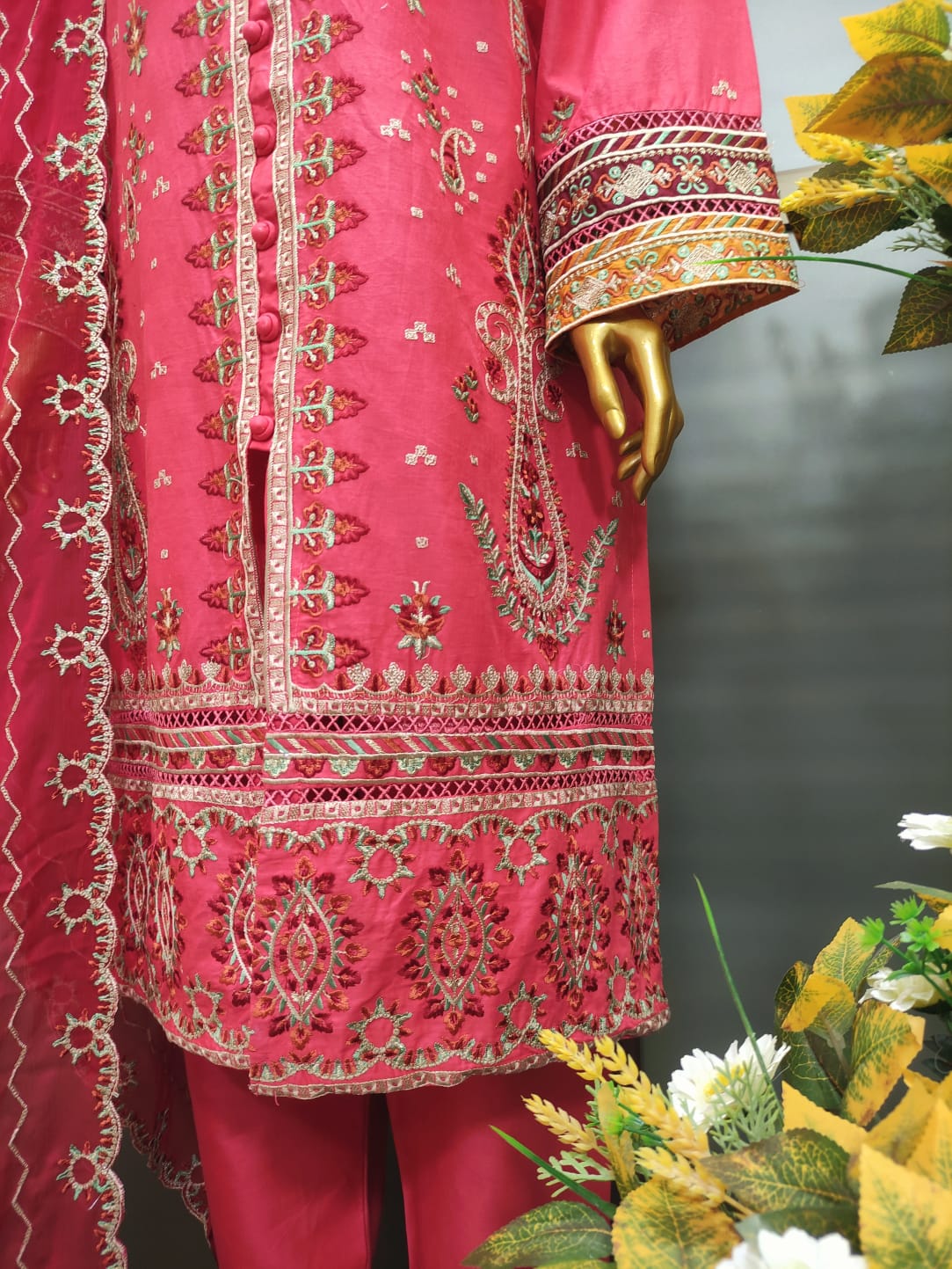 FEFRG-1112 3Pcs Embroidered Cotton suit