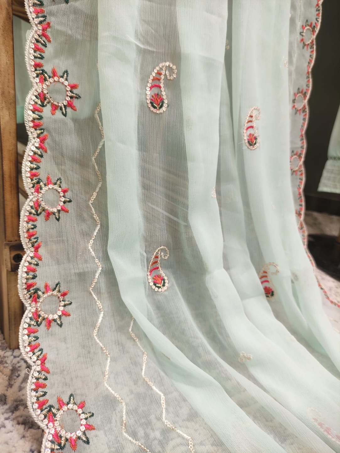 FEFRG-1112 3Pcs Embroidered Cotton suit