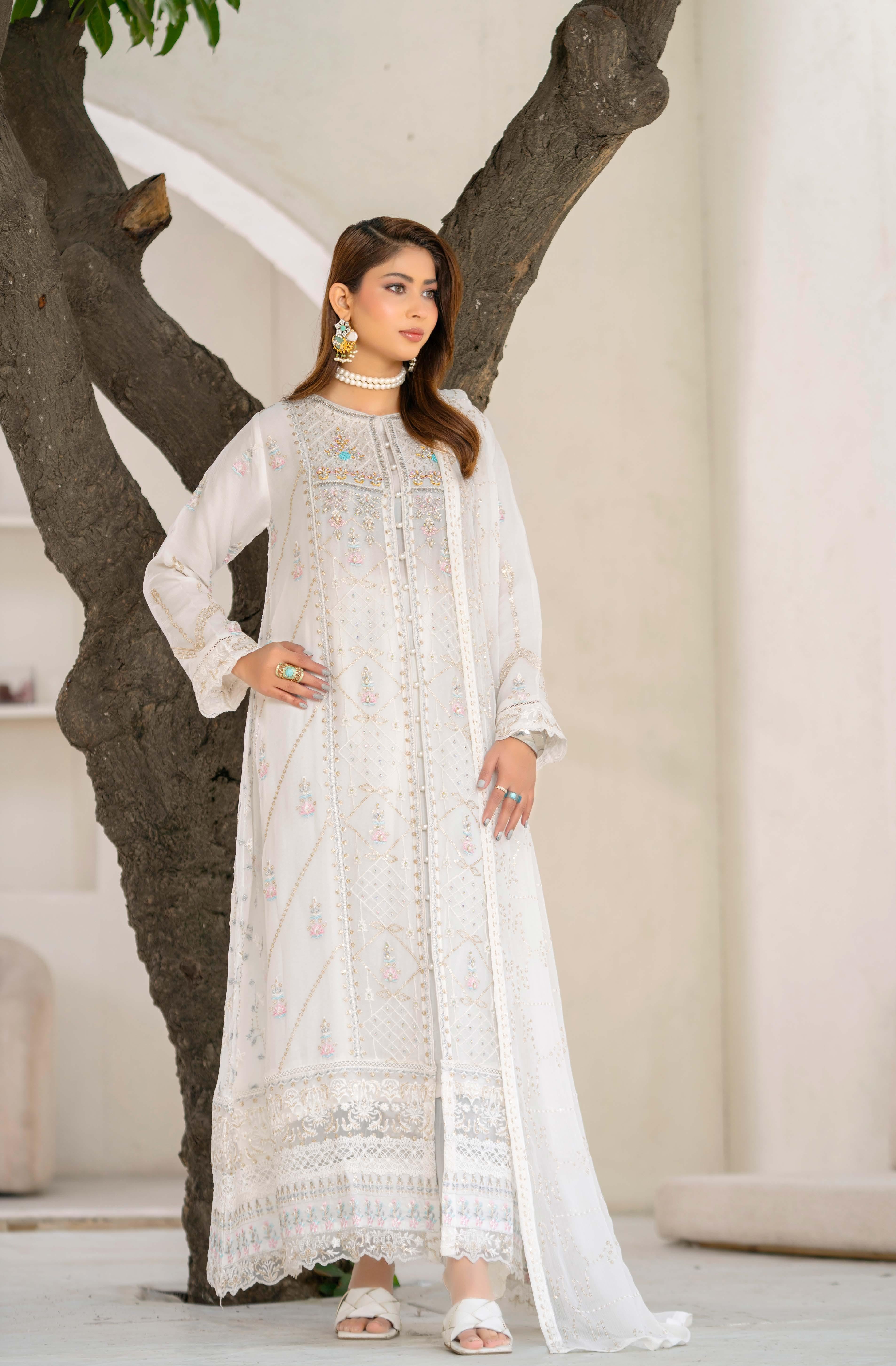 Midnight Noir Zarri & Sequin Embroidered White Gown – Luxury Formal Wear