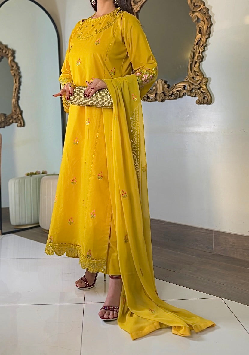 Noor-e-Zard Eid embroidered cotton 3 piece suit with dupatta