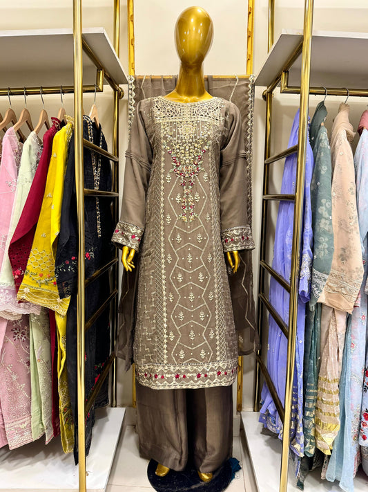 3Pcs Embroidered Chiffon Suit - Fabric Emporium Official