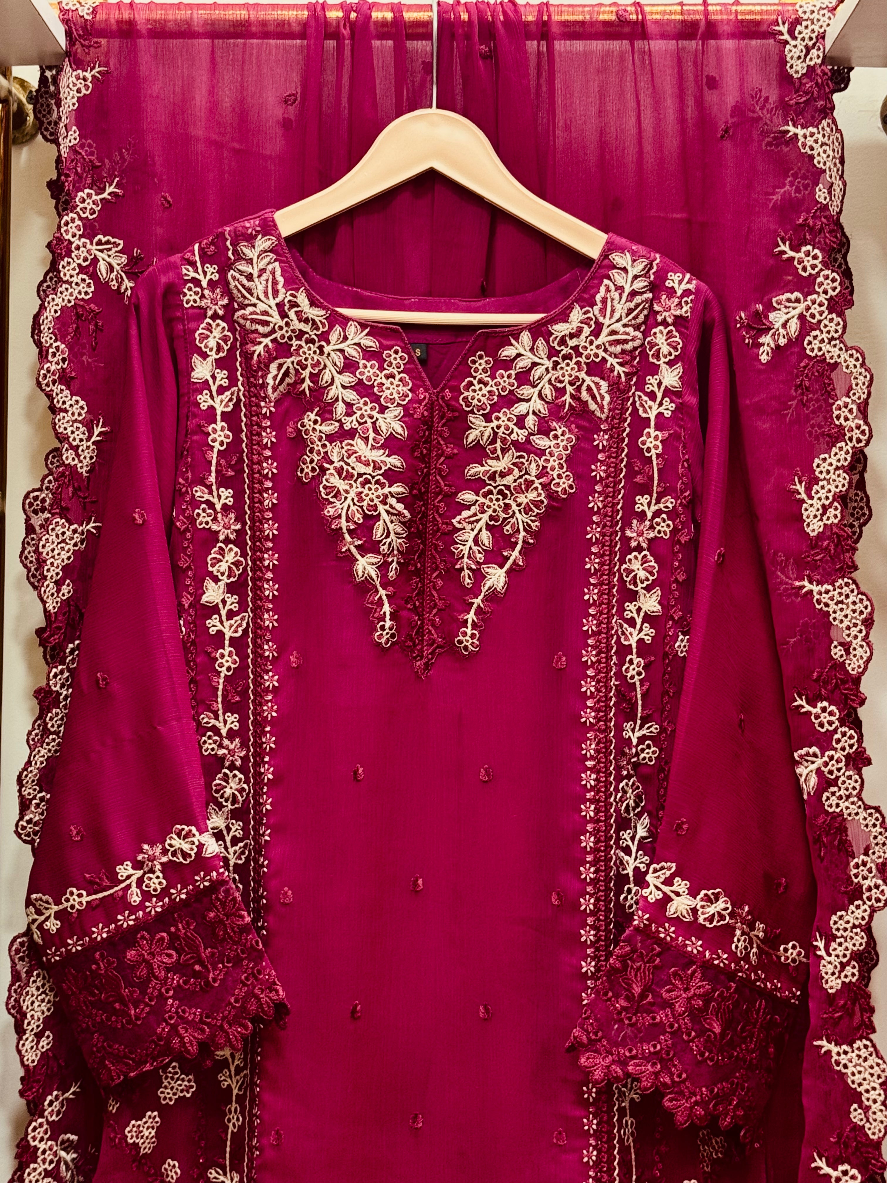 3PCS Embroidered Chiffon Suit